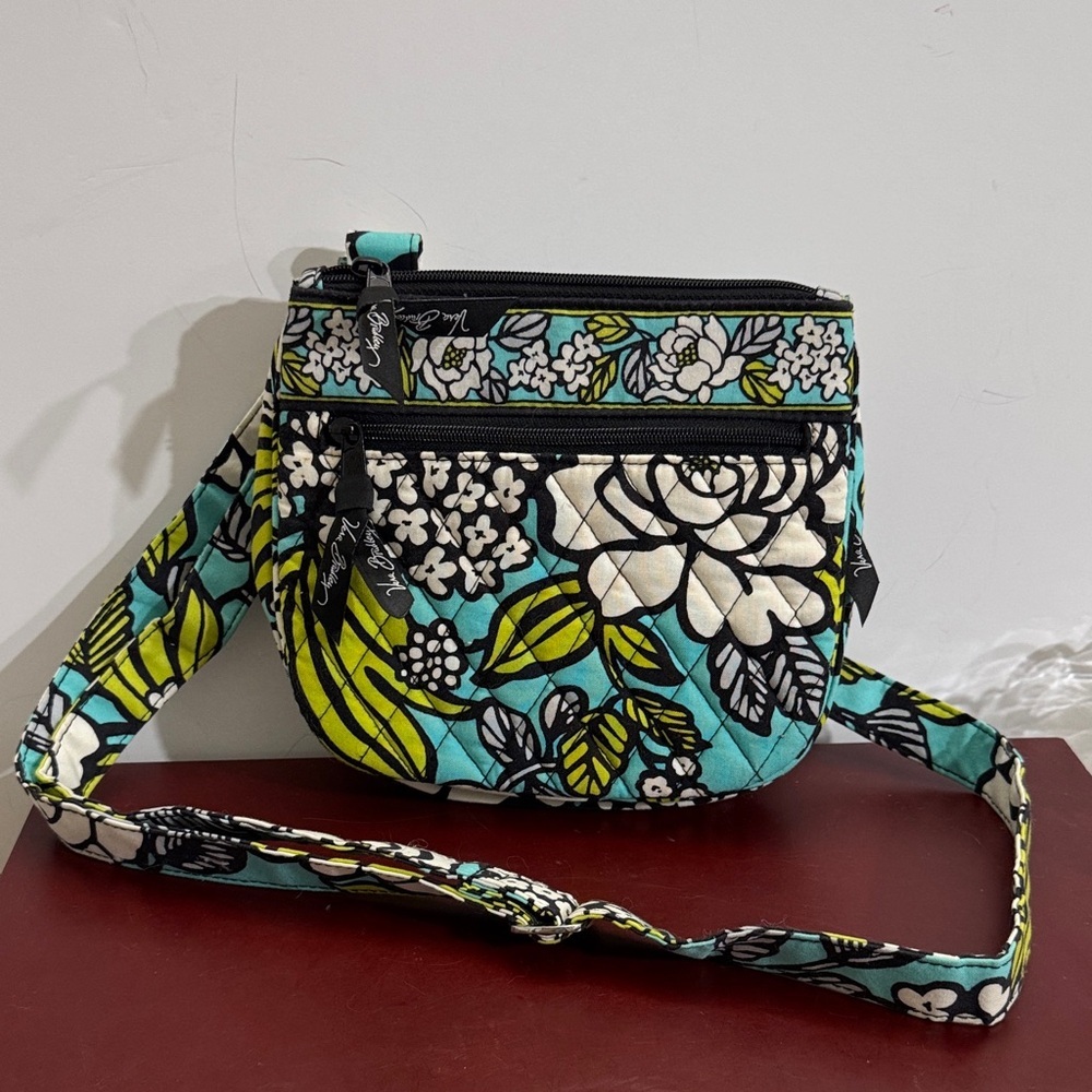 Vera Bradley Hipster Crossbody Island Blooms Retired Pattern from 2012